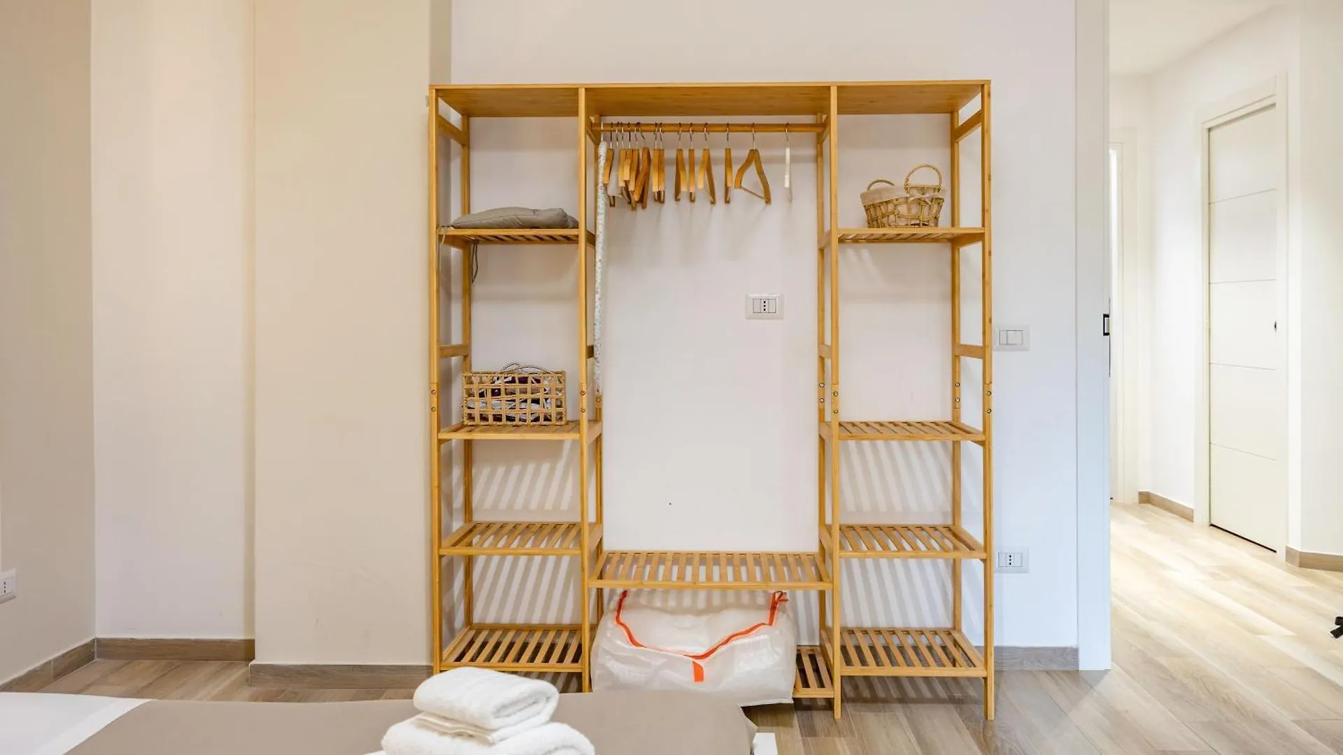Ostiense Flat&Rooms By Rentbeat Roma 0*,  Italia
