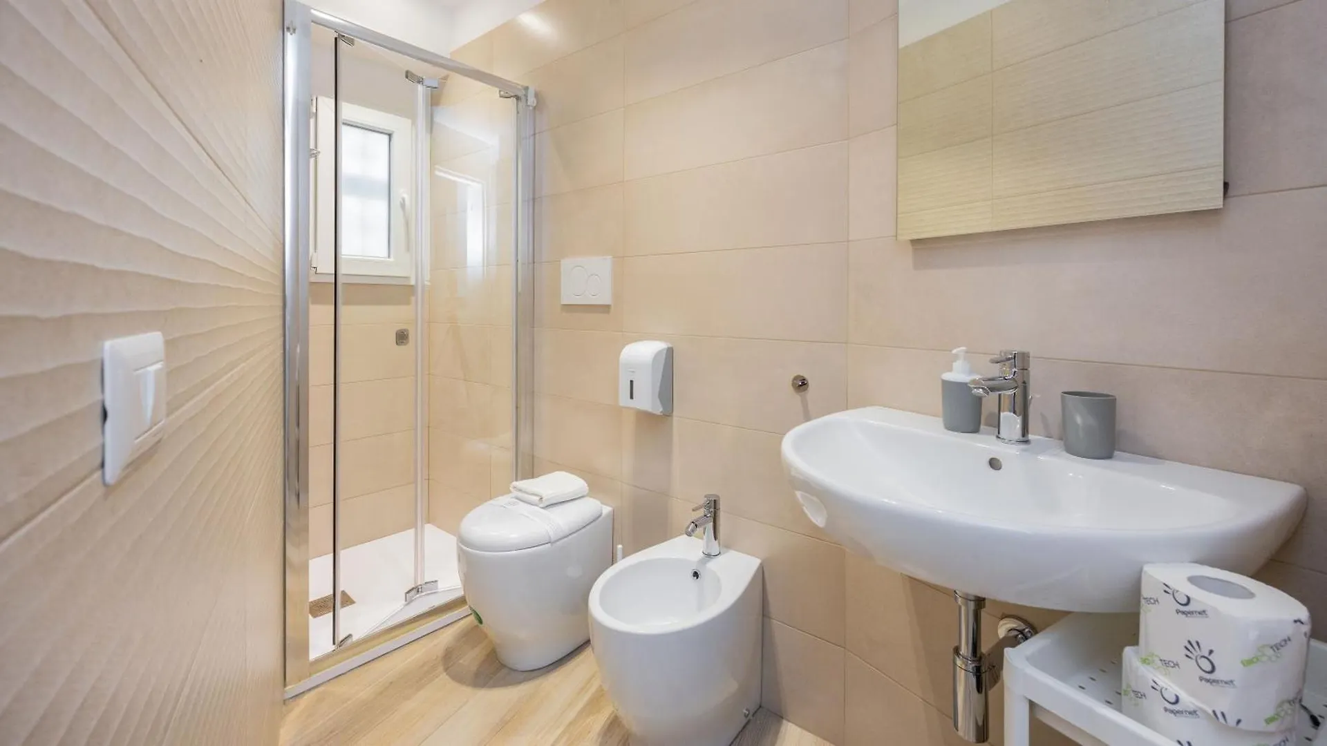 Ostiense Flat&Rooms By Rentbeat Roma Italia