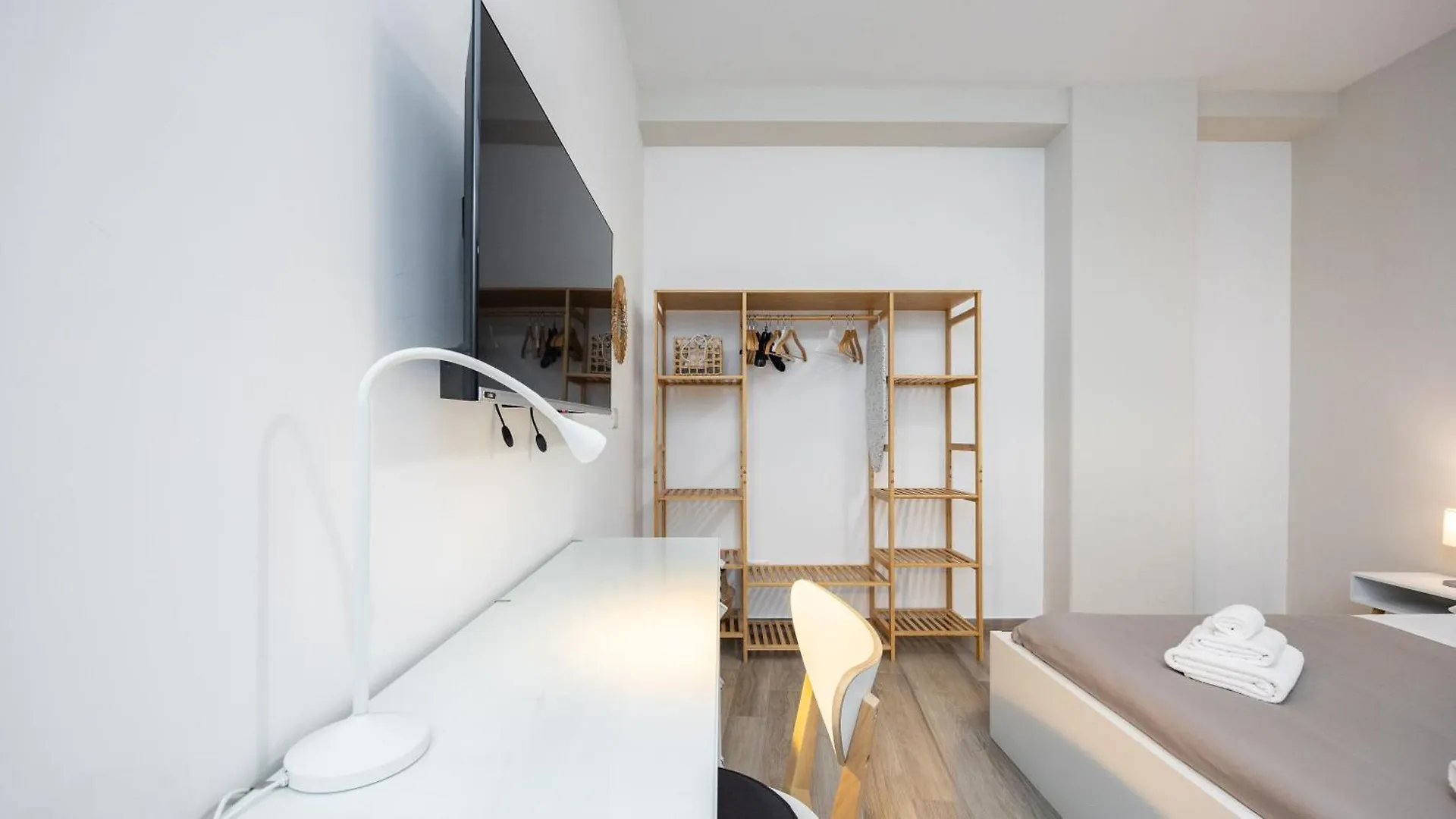 Ostiense Flat&Rooms By Rentbeat Roma 0*,  Italia